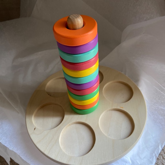 Lovevery Flexible Montessori Babbler Kit Flexible Ring Stacker - Picture 3 of 3